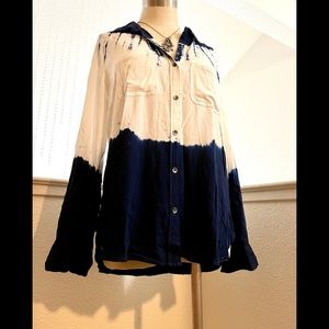 NWT M Rock & Republic Blue White Tie Dye Shirt Top